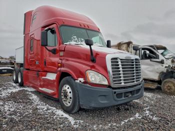  Salvage Freightliner Cascadia 1