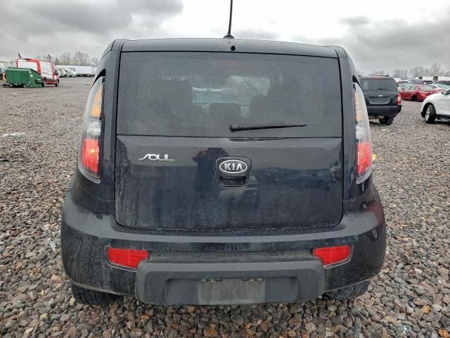 Kia Soul + Image 12