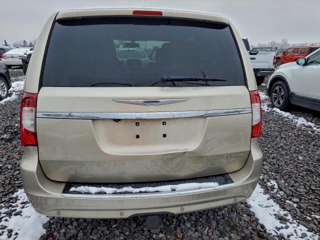 Chrysler Minivan Limited Platinum Image 8