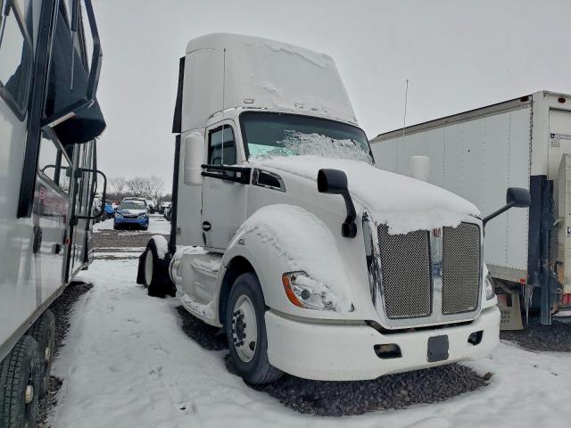  Salvage Kenworth Constructi