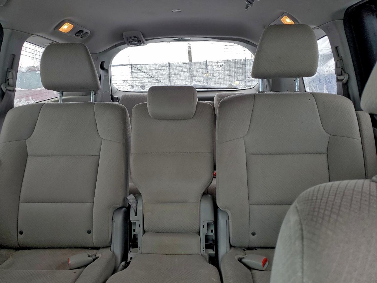 Honda Odyssey Ex Image 9