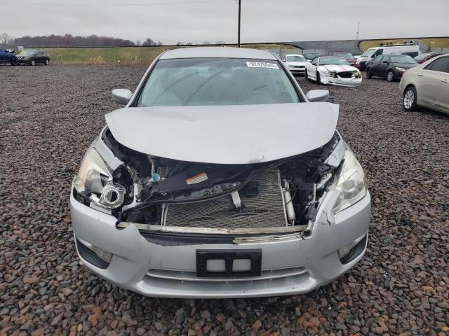Nissan Altima 2.5 Image 4