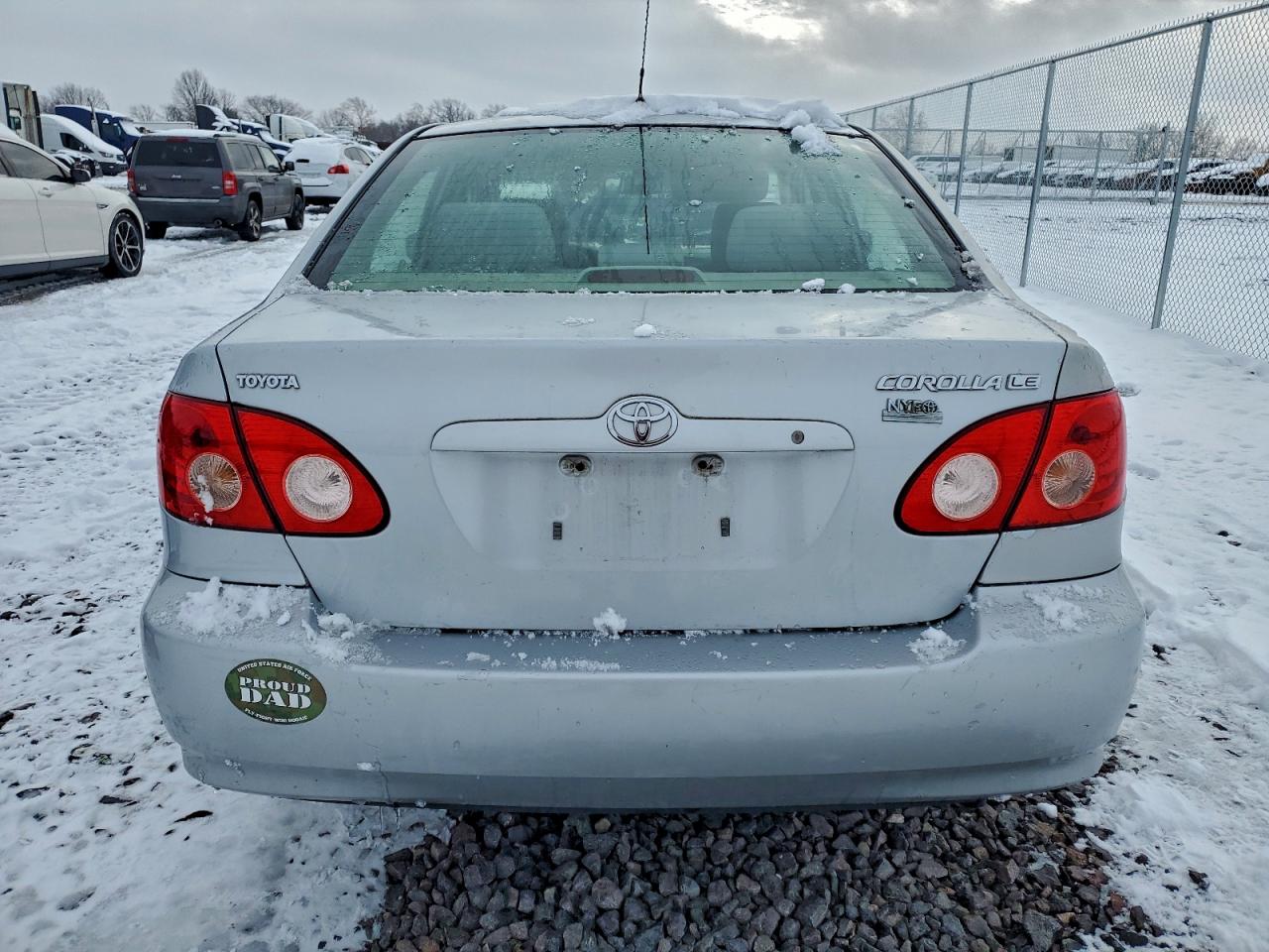 Toyota Corolla Ce Image 3