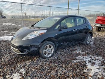  Salvage Nissan LEAF