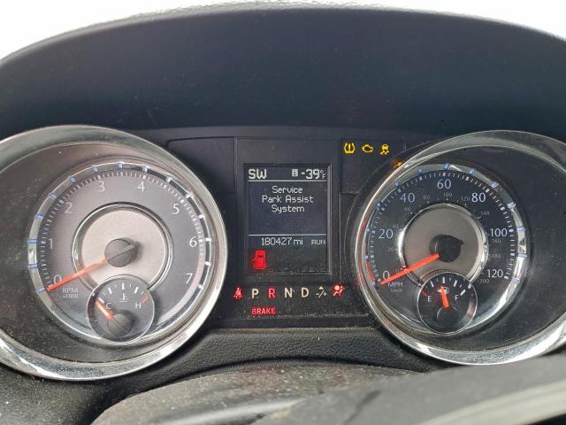 Chrysler Minivan Touring L Image 9