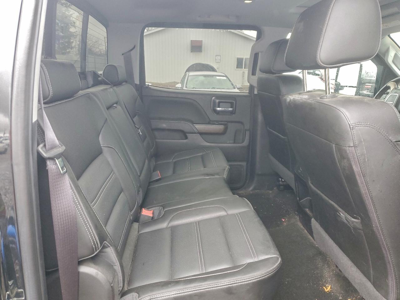 GMC Sierra K3500 Denali Image 4