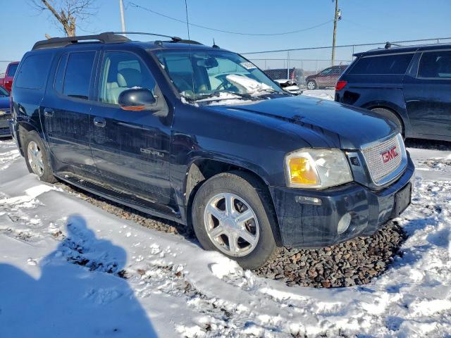 GMC Envoy Denali Xl Image 2