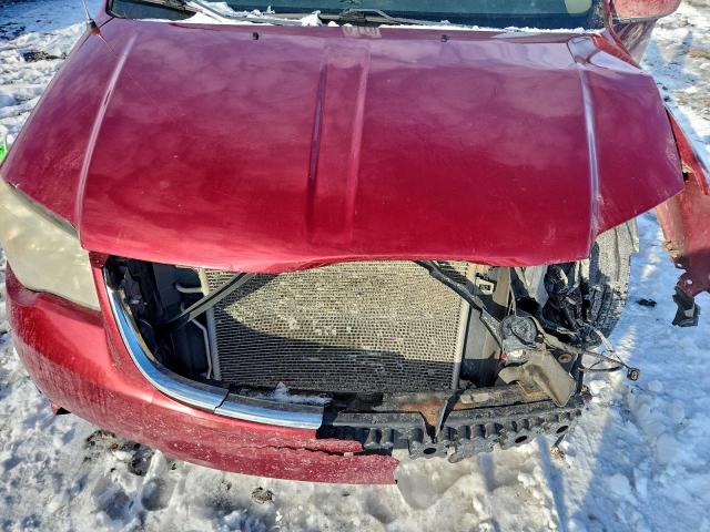 Chrysler Minivan Touring Image 2