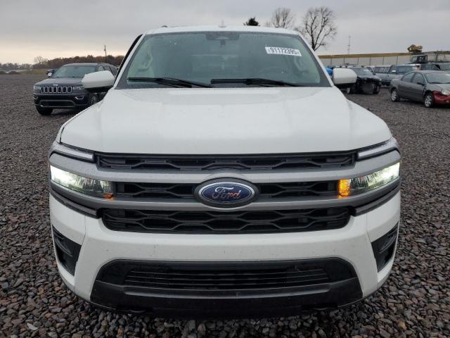 Ford Expedition Max Xlt Image 4