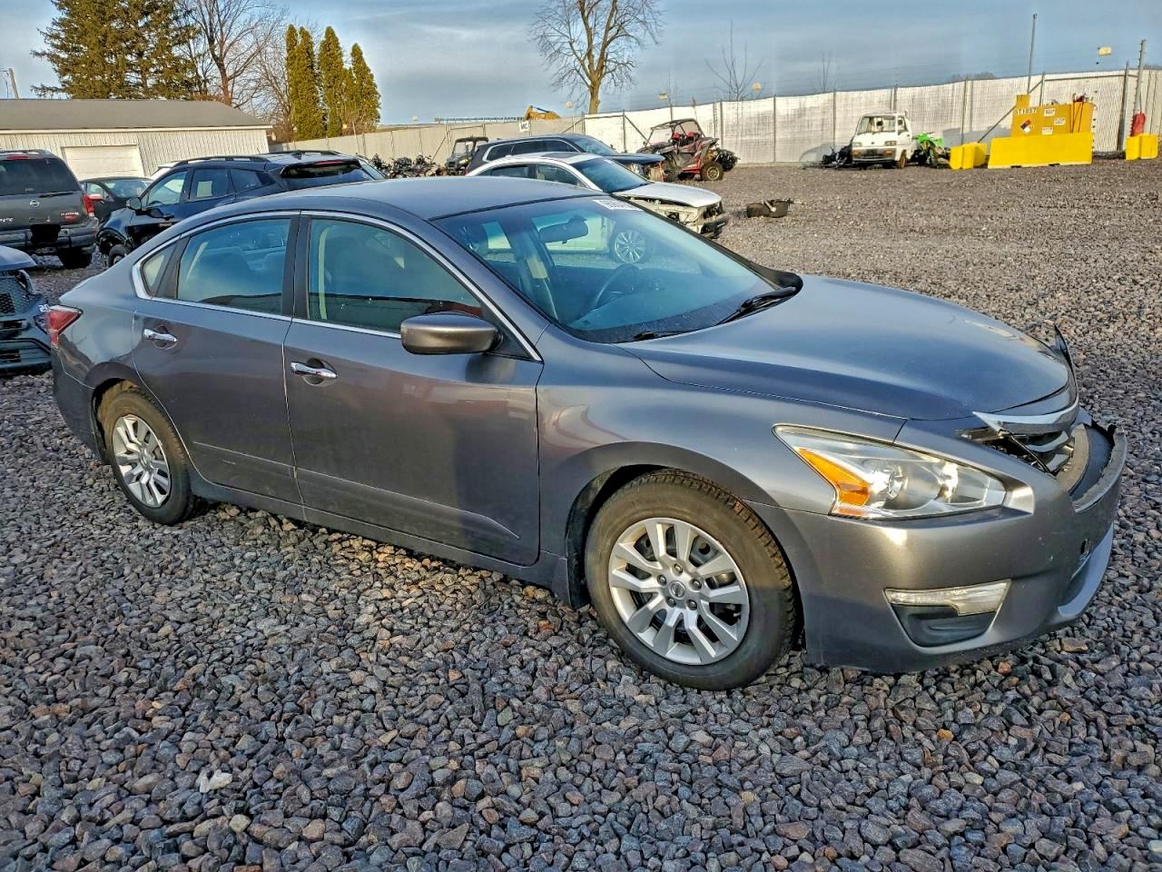 Nissan Altima 2.5 Image 4