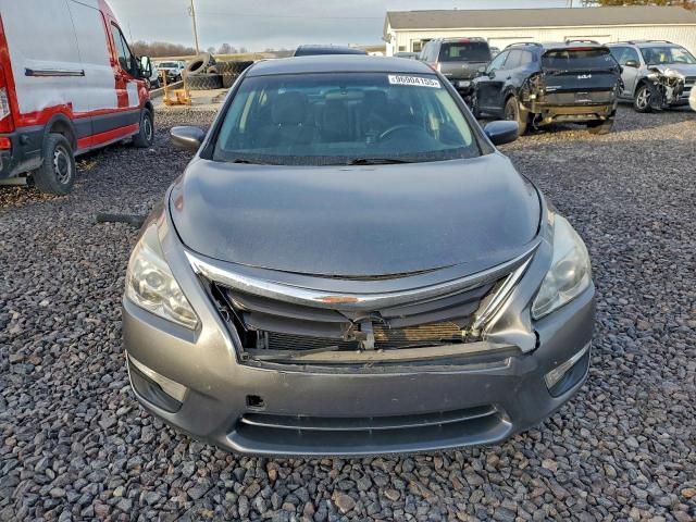 Nissan Altima 2.5 Image 7