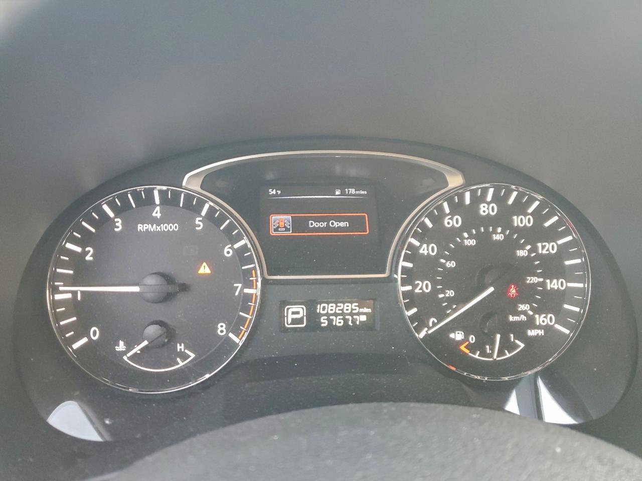 Nissan Altima 2.5 Image 6