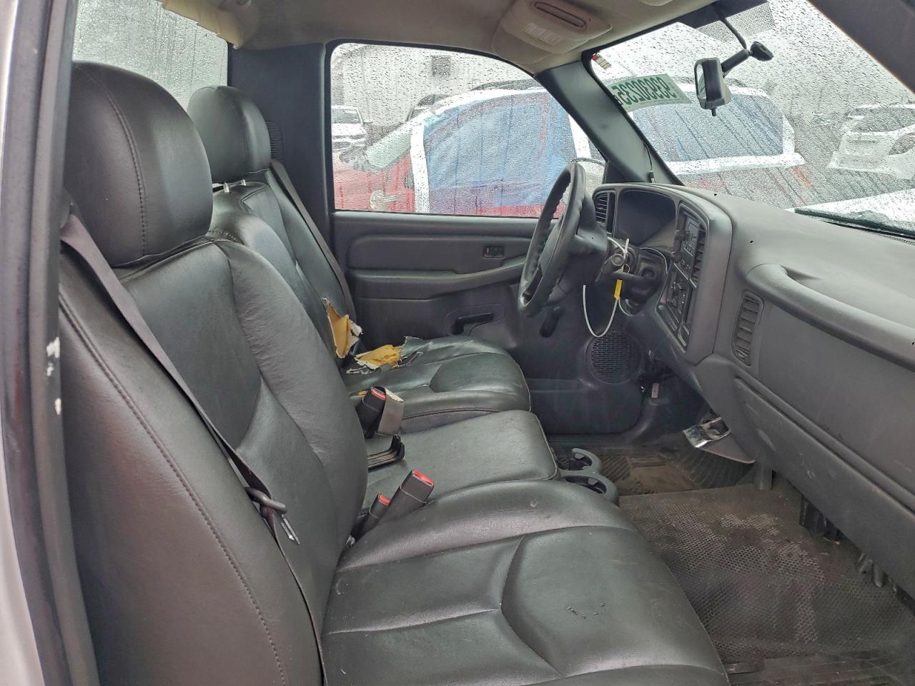 GMC Sierra C1500 Image 11