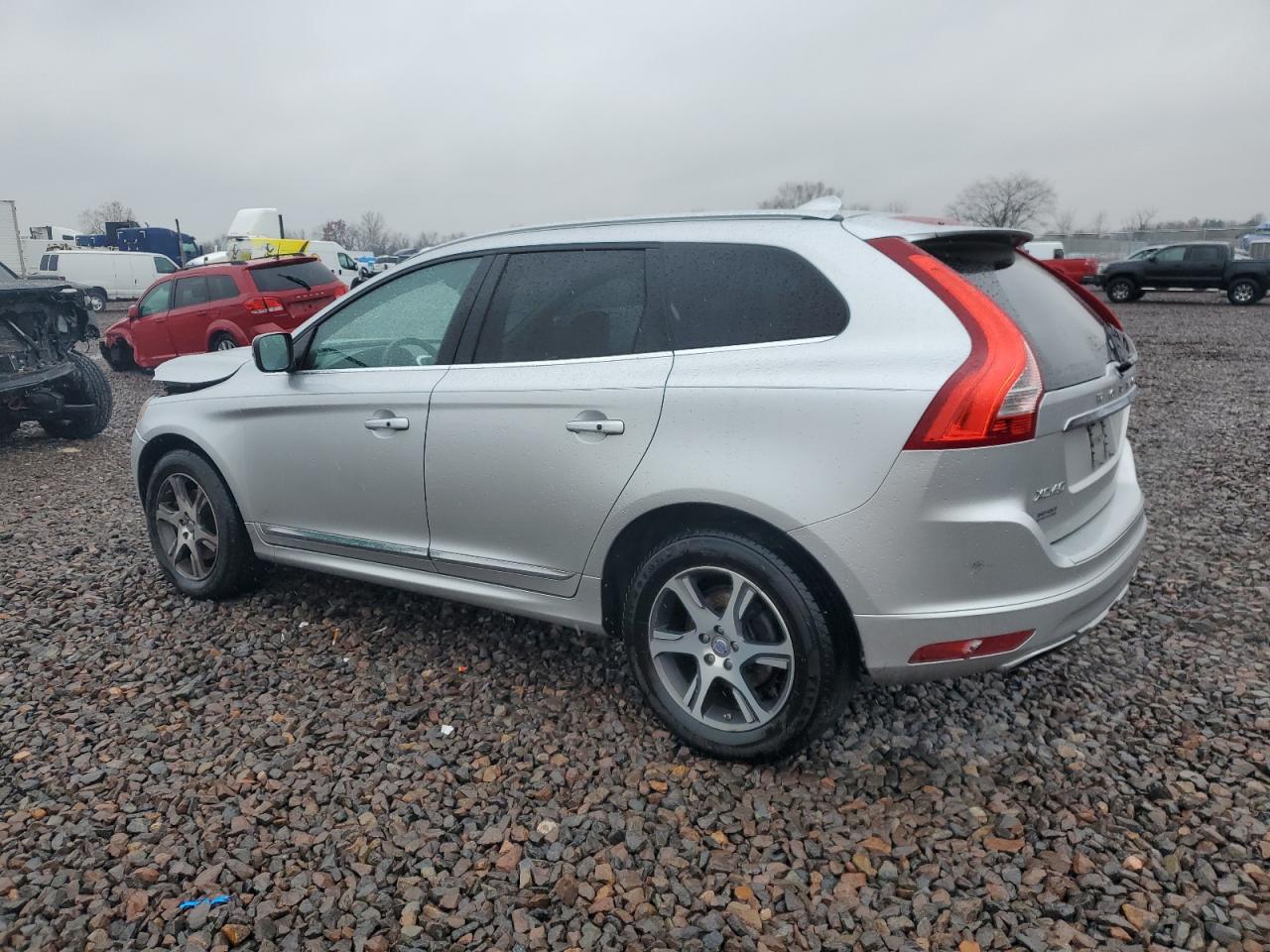 Volvo XC60 T6 Image 3