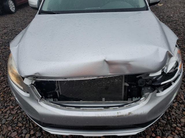 Volvo XC60 T6 Image 10