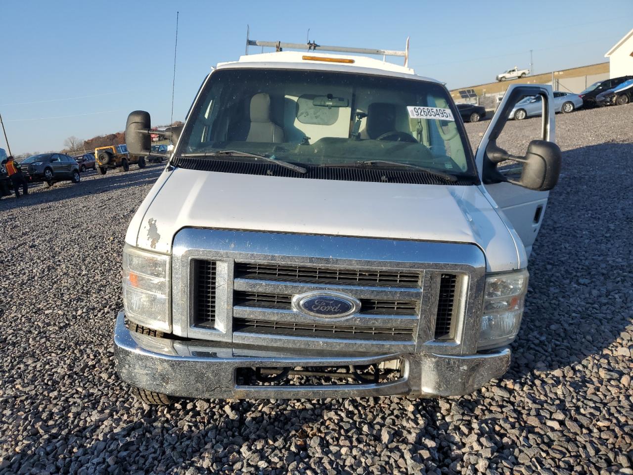 Ford E-350 E350 Super Duty Cutaway Van Image 12