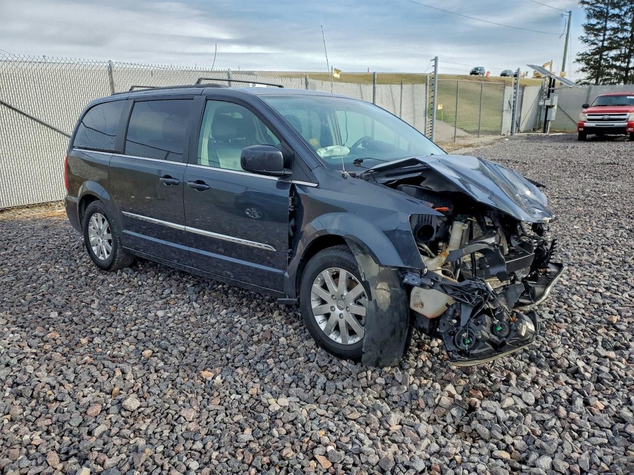 Chrysler Minivan Touring Image 6