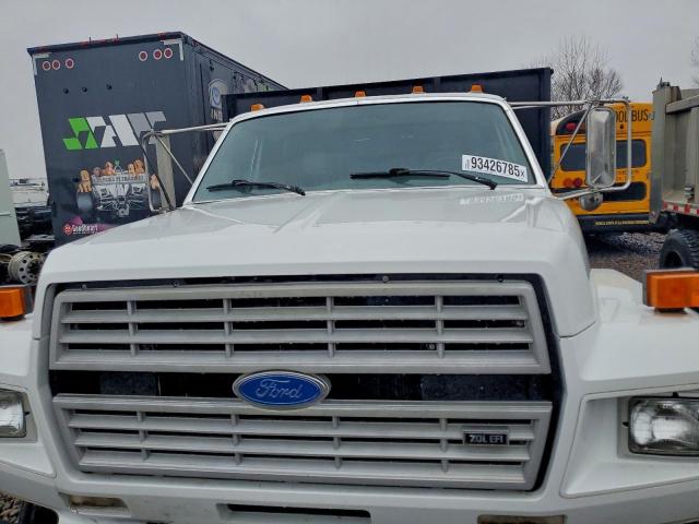 Ford F-750 Image 7