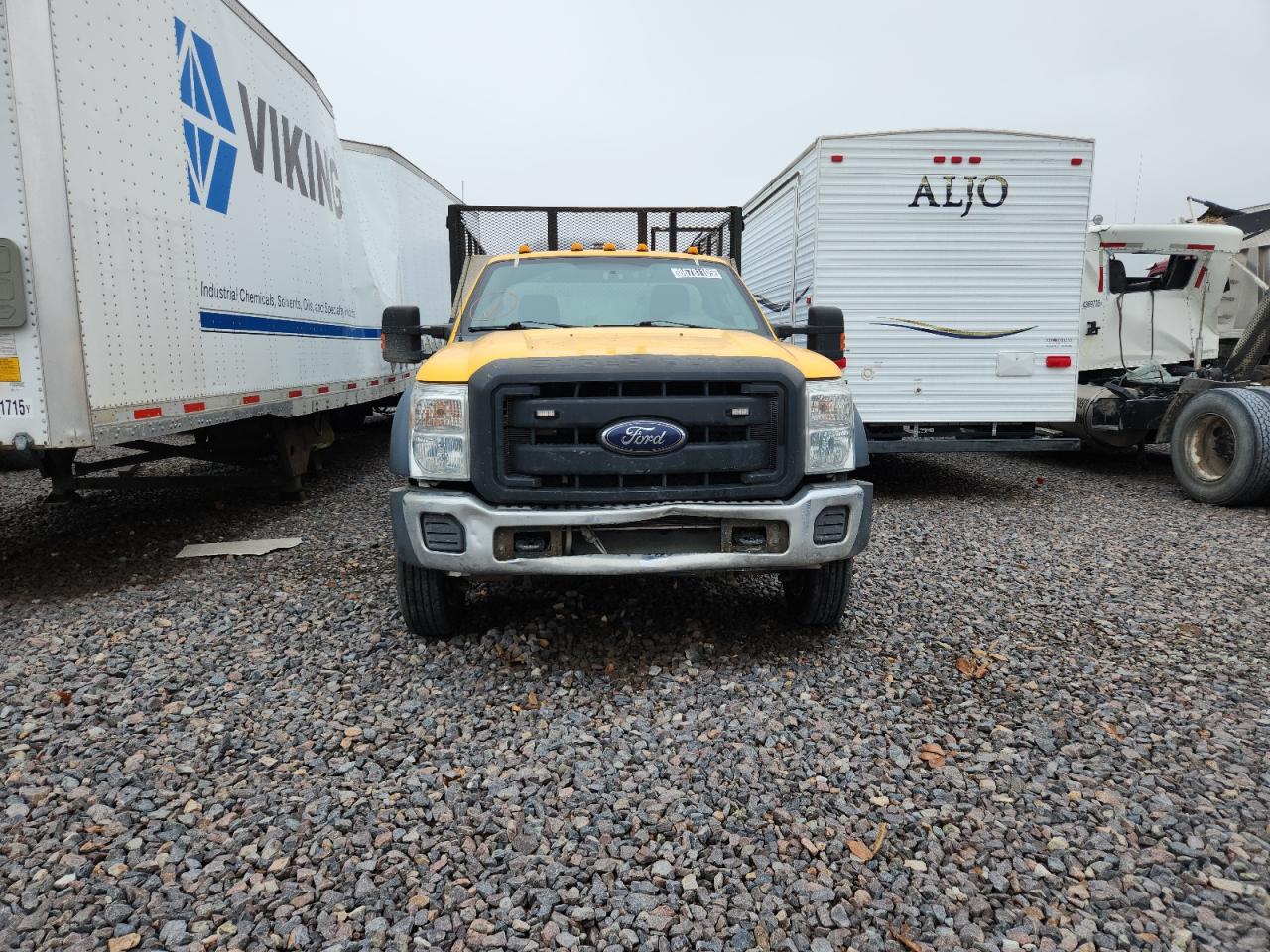 Ford F-550 Super Duty Image 2