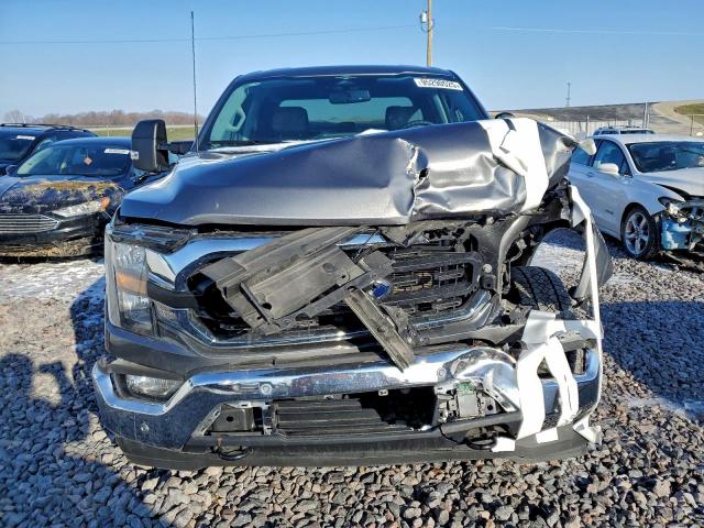 Ford F-150 Supercrew Image 11