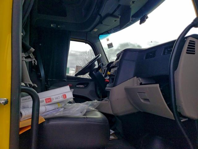 Peterbilt 579 Image 10