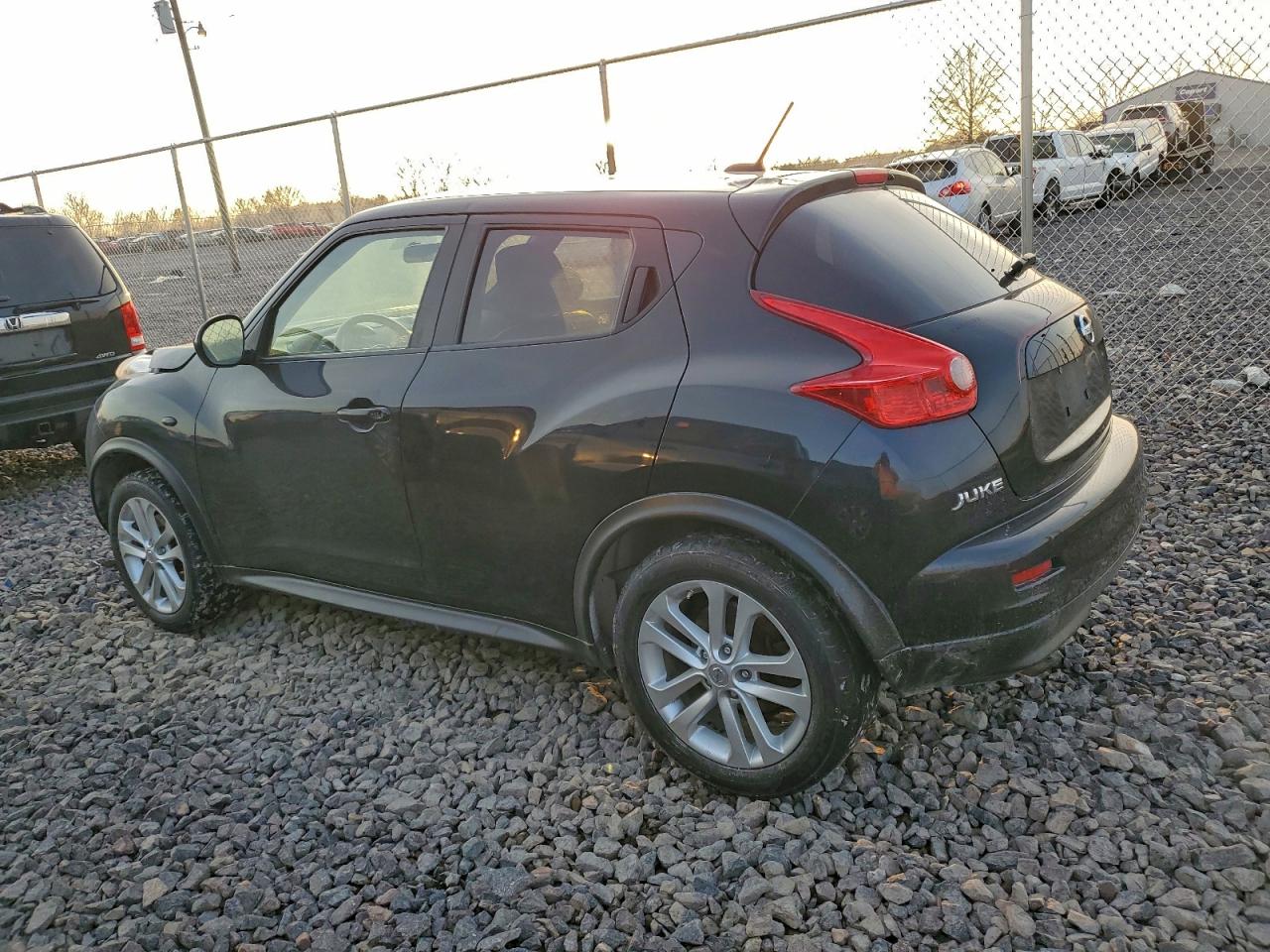 Nissan JUKE S Image 4