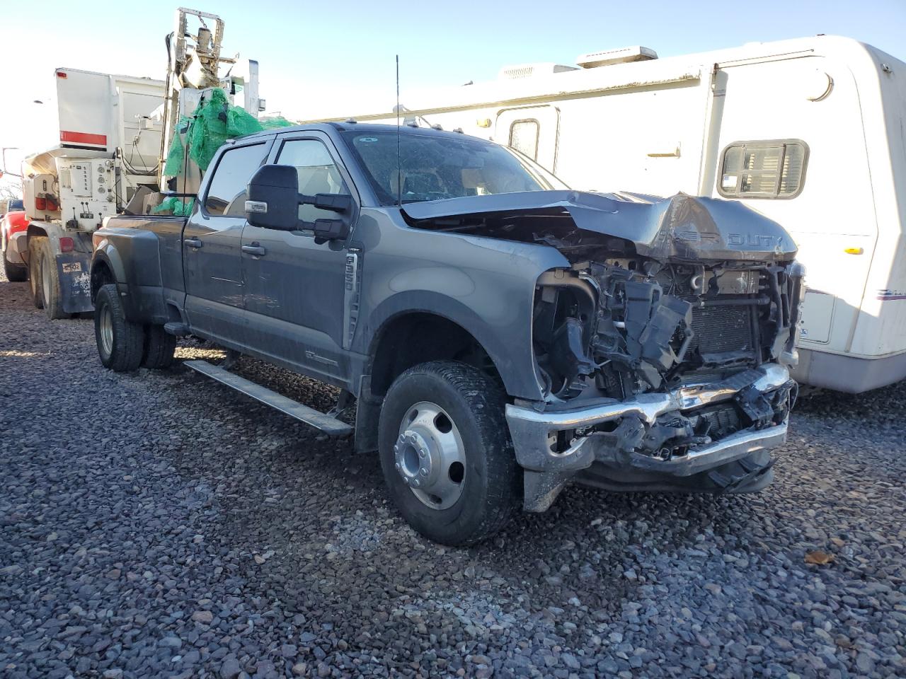 Ford F-350 Super Duty Image 11