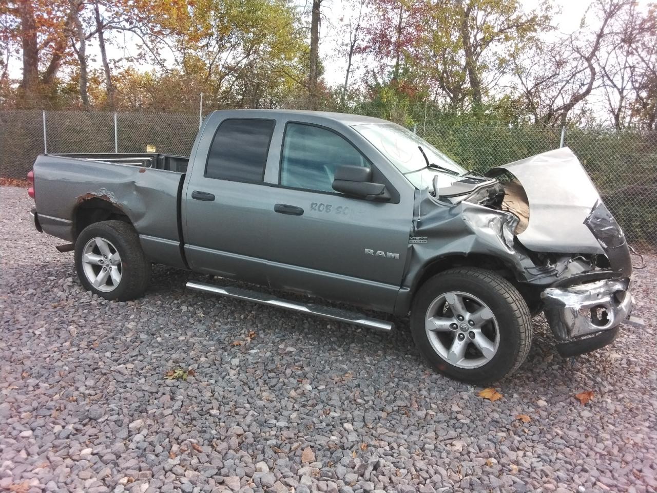 Dodge Ram 1500 St Image 4