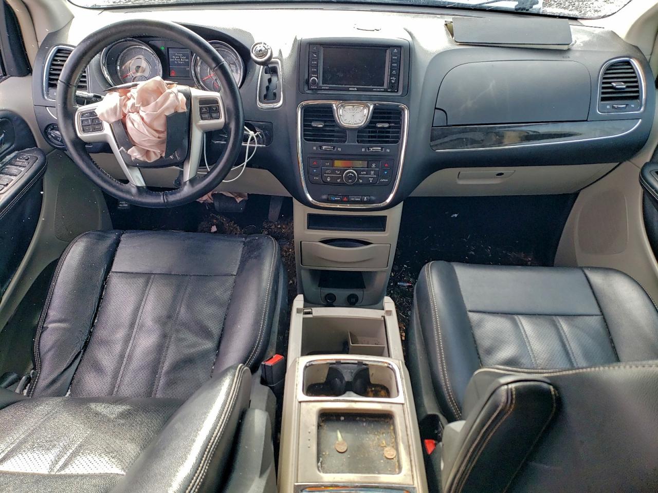 Chrysler Minivan Touring L Image 9