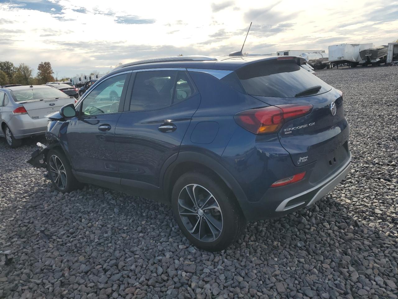 Buick Encore Select Image 3