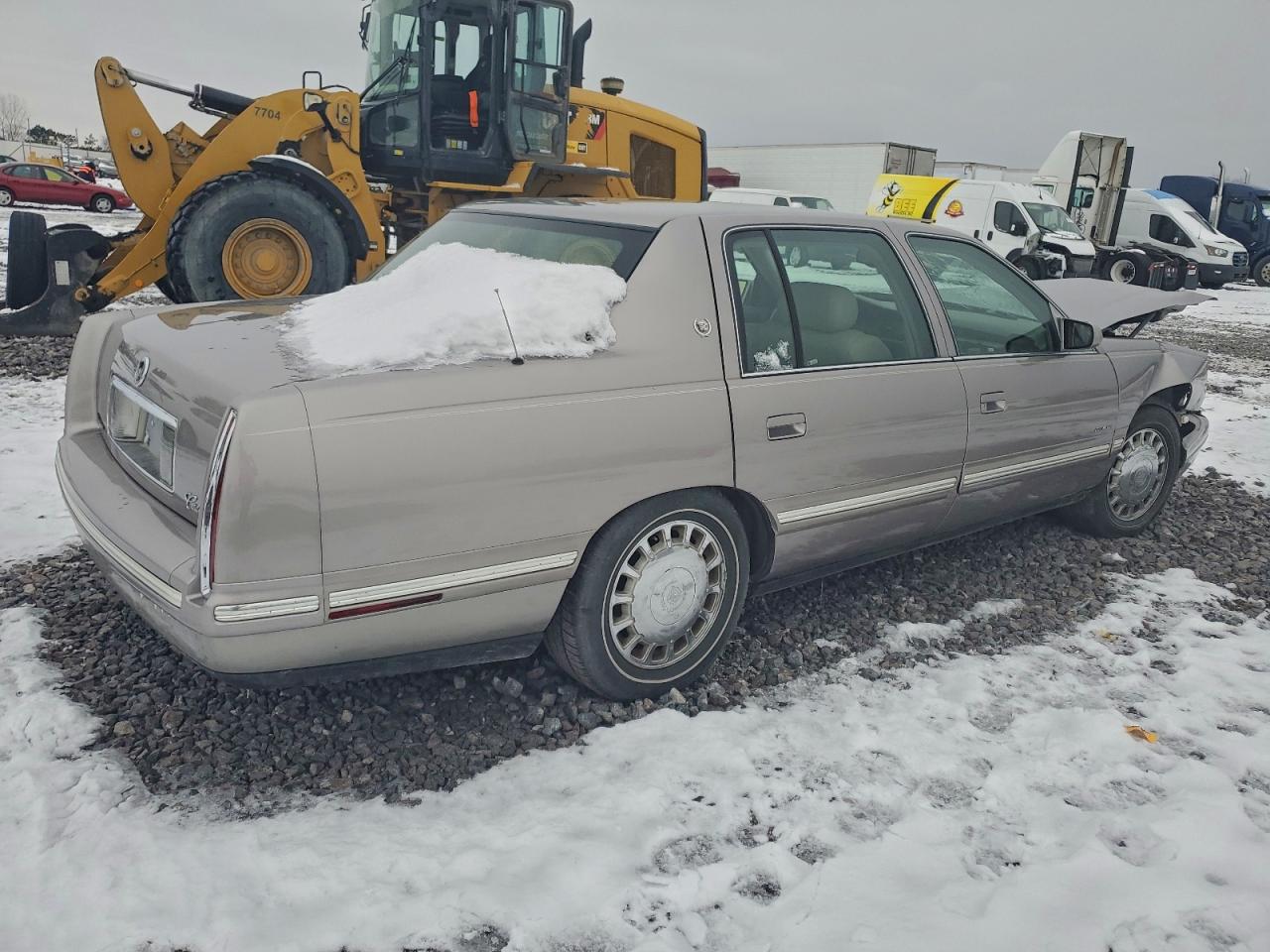 Cadillac DeVille Image 8