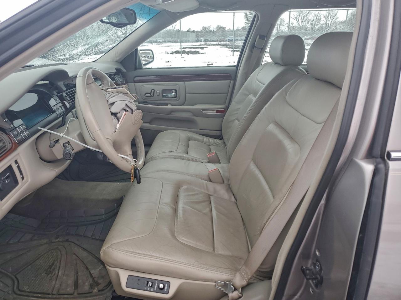 Cadillac DeVille Image 6