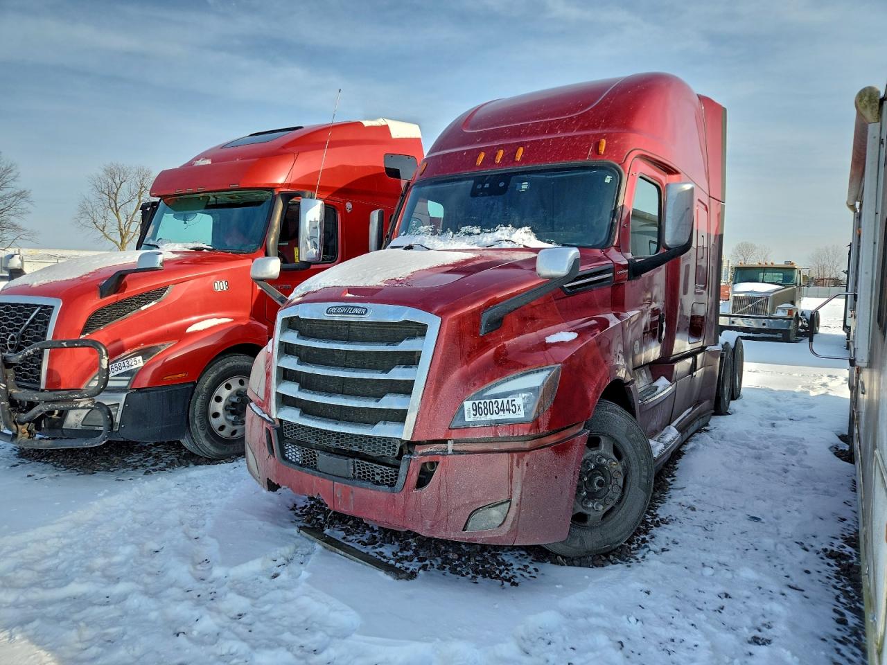 Freightliner Cascadia 1 Image 2