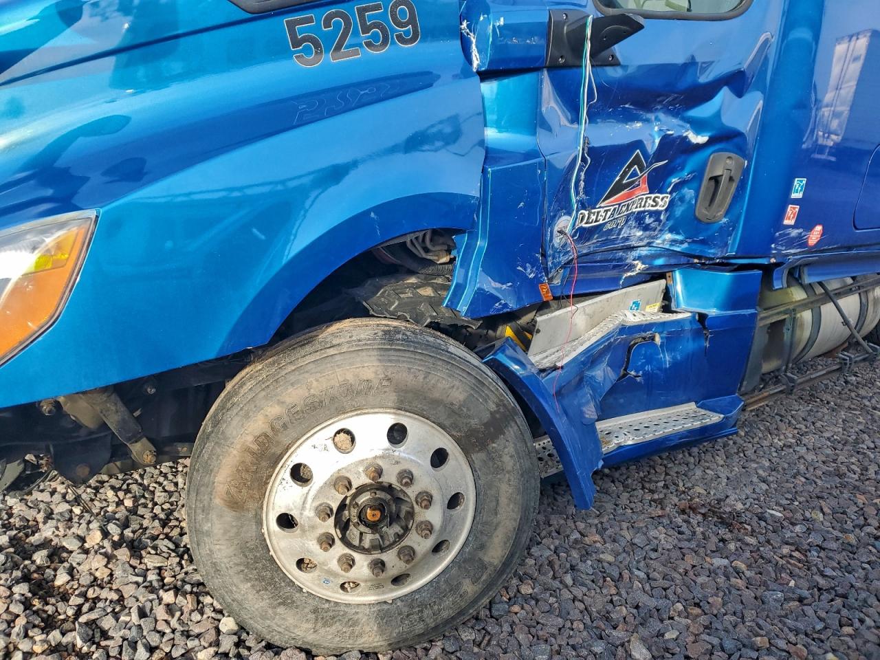 Freightliner Cascadia 1 Image 9