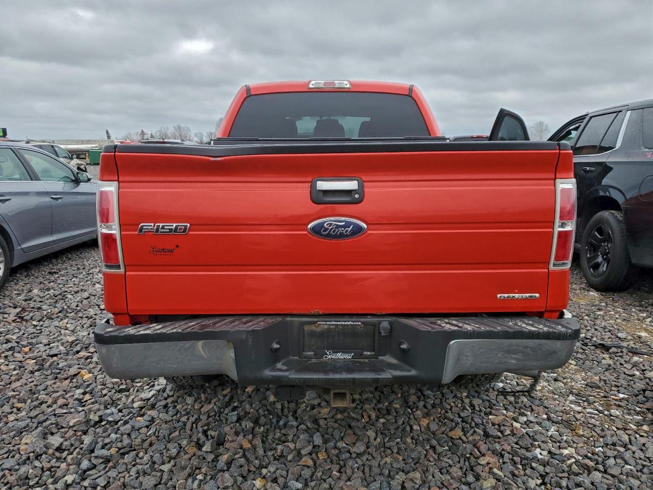 Ford F-150 Supercrew Image 6