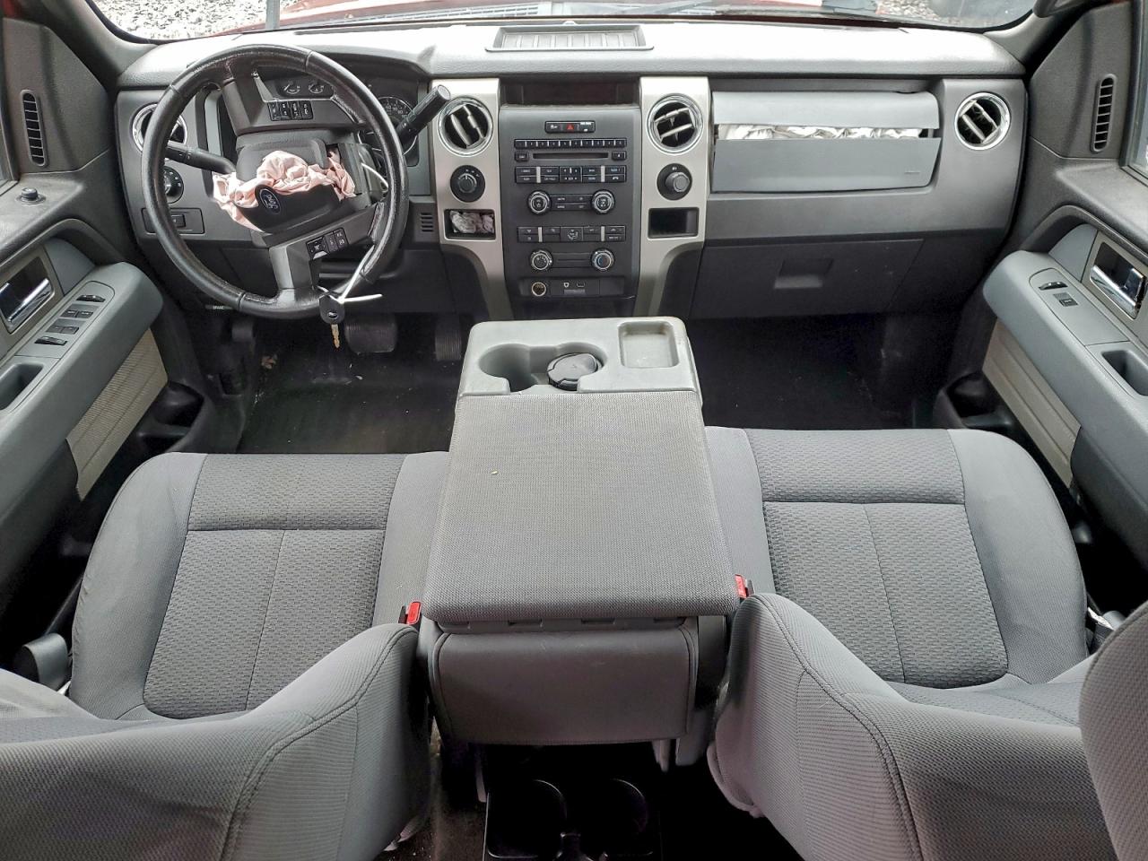 Ford F-150 Supercrew Image 3