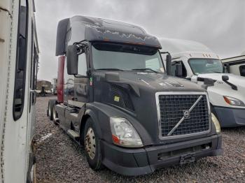  Salvage Volvo Vn