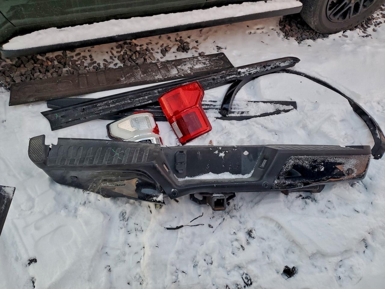 Ford F-150 Supercrew Image 11