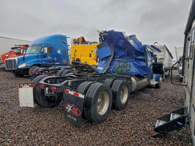 Peterbilt 567 Image 7