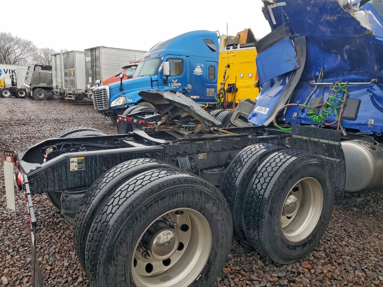 Peterbilt 567 Image 8