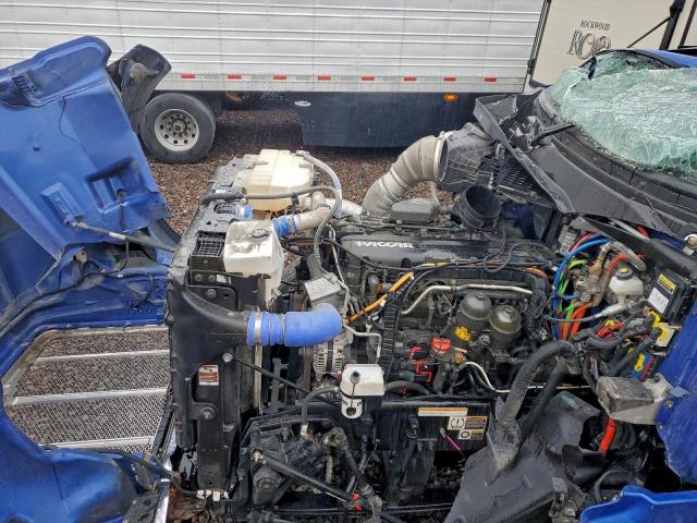 Peterbilt 567 Image 9